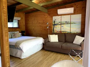 Perfect Getaway Dog friendly No extra cleaning fee - Image 2
