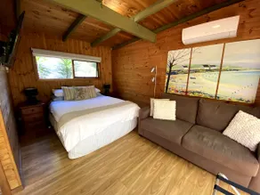 Perfect Getaway Dog friendly No extra cleaning fee - Image 5