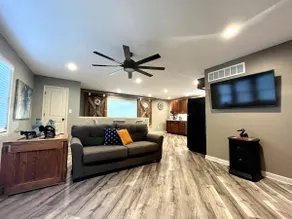 Chestnut Loft - In Historic Downtown Hays - Image 2