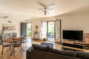 Large ground floor villa, close to Ajaccio. - Image 3