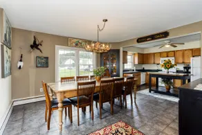 The Farm House at Hunting Creek - Pets $50 a night - Image 3