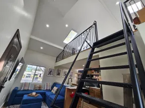 x- Cozy loft in Los Angeles - Image 4