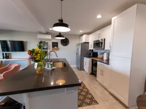 Smith Rock Contemporary - Image 3