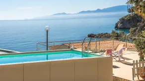 House Scirocco- pool and direct beach access - Image 3