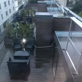 VISTA URBANA TOWNHOUSE ARRABID 4 LIVELLI TERRAZZA PRIVATA E GARAGE PER DUE - Image 2