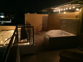 Rooftop, jacuzzi, panoramic view - Image 4