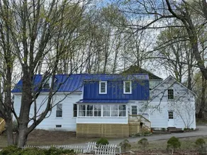 Blue Farmhouse - Charming, In-town, Renovated! - Image 2