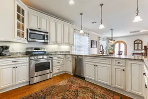 Historic New Orleans Gem - 4 Miles from French Quarter -Sleeps 10 - Image 2
