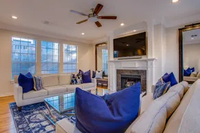 Walkable Luxury Oasis Turtle Creek Style Uptown - Image 2