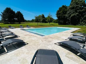 Renovated Pottery Estate with Pool/Tennis - Image 2
