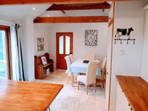 Valentine Cottage. Lovely Country House & Garden. Near Lincoln. - Image 4