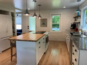 ”The Broody Hen” Farmhouse (2.5mi to beach) - Image 5