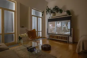 Stylish bright flat w/ balconies HIP district & AC - Image 4