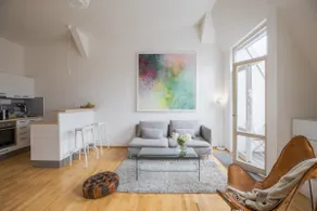 Stylish bright flat w/ balconies HIP district & AC - Image 3
