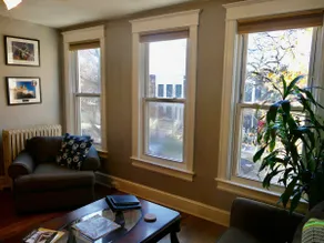Capitol Hill - Unique Old with Modern Conveniences - Image 3