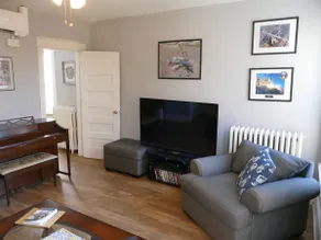 Capitol Hill - Unique Old with Modern Conveniences - Image 4