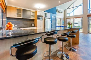 Dunsborough Family Friendly 5 bedroom - Image 2