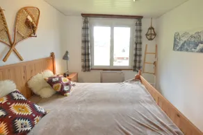 Stylish chalet apartment near hiking trail and ski lift - Image 4