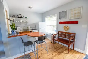 The Bungalow at Grandview Heights - Image 4