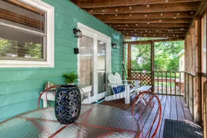 Steps to the Beach! Screened in Porch & Firepit! - Image 4