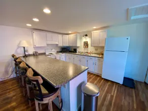 Moosehead lake apartment in downtown Greenville #4 - Image 3