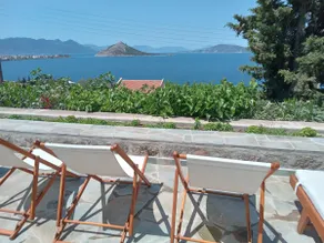 Seaside Home with Sea Views & Large Terrace - Image 3