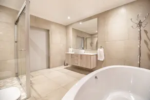 ParkHill Luxury Accommodation - Image 5