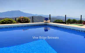 Stunning Apartment & Views, Lovely Pool & Jacuzzi - Image 3