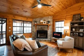 Cozy Romantic Retreat | Private Hot Tub + Firepit - Image 5