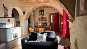 L'Ombria – Charming Villa with a Private Pool - Image 5