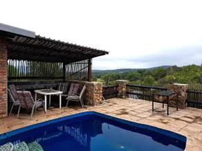 Stone Meadows Country Estate-Vultures View Cottage - Image 2