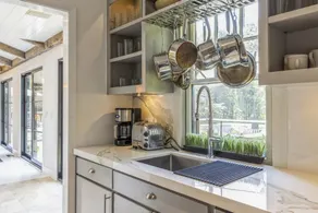 Cottage Chic in Sag Harbor! - Image 5