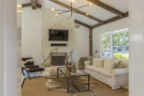 Cottage Chic in Sag Harbor! - Image 3