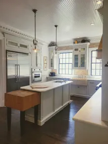 Historical Estate Home with Backyard Pool - Image 2