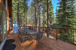 6 BR Luxury Chalet and Hot Tub - Image 4