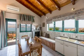 A&S Seaside Maisonette - Image 2