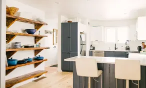 Wellington Waterfront Home - Image 3