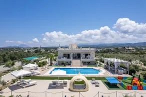 Sunset & Privacy: 100m² Pool & Heated Indoor Pool - Image 4
