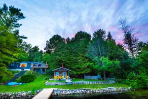 Lakefield Lakehouse /Hot Tub/ Sauna/ Games Garage - Image 3