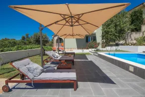 Dandy apartment with pool 2 bedrooms - Image 4