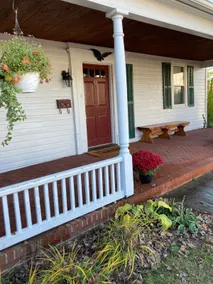 Lisa's House- A Unique Retreat - Image 2