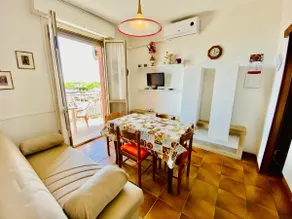 Frente a la playa! Hermoso apartamento con vistas a la playa - Image 2