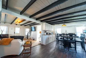 The 1907 on Nudd: Sleeps 8 | Front Porch | Parking - Image 3