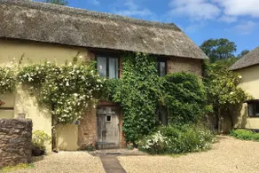 Apple Cottage at Halsbeer Farm - Image 2