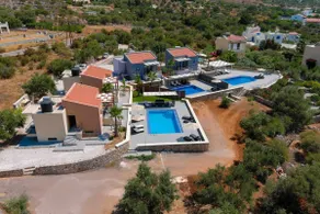 ONE BEDRoom Family House with Pool for up to 4 ! - Image 2