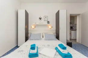 Green Eden apartment with sea view Rea - Image 5