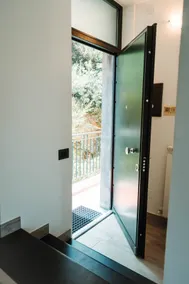 Apartment in the Parco Mandela area of Sestri L. - Image 4