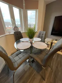 Empire Serviced Apartments - Image 5