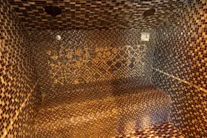 Charming exotic duplex guest room - Image 3