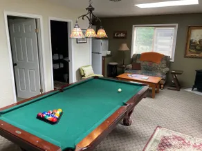 HotTub, Bonfire Pit, Yard, and your own FRESH EGGS - Image 4